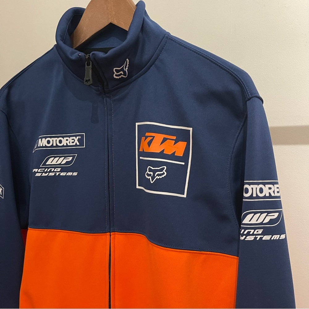 Men's Blue and Orange Jacket - Picture 5 of 10